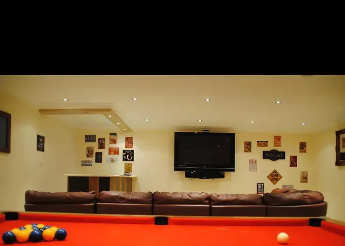 Tranquil Haven Mansion 로스코먼