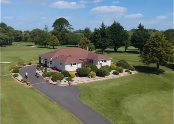 Tranquil Haven Mansion 로스코먼